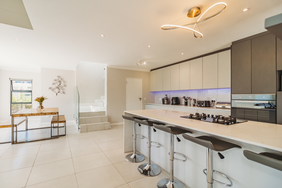 4 Bedroom Property for Sale in Welgelegen Western Cape